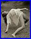 1961-Original-Outdoor-Female-Nude-Pin-Up-RUSSELL-GAY-GLamor-Silver-Gelatin-Photo-01-uo