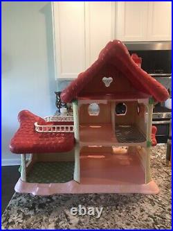 1983 Strawberry Shortcake Berry Happy Home Doll House. See Photos