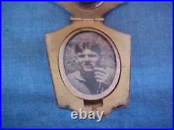 ANTIQUE ENGAGEMENT LOCKET GOLD FILLED VICTORIAN PERIOD WITH TWO 1920s PHOTOS