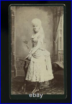 Albino Girl Victorian Sideshow Personality, 1800s CDV Photo