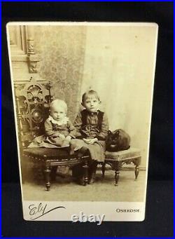 Antique Cabinet Photo Photograph YOUNG CHILDREN WITH BLACK CAT Oshkosh Wisconsin
