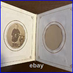 Antique Victorian Photo Album Late 1900 metal hinge with28 black white photos