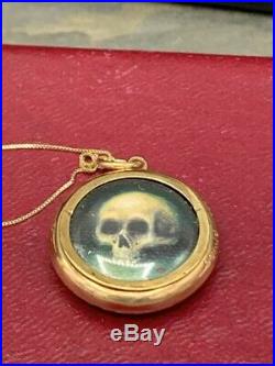 Antique Victorian Solid Gold Locket with Momento Mori Picture