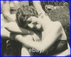Antique Vintage Flapper American Beauty Risque Backyard Lesbian Int Ladies Photo
