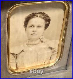 Antique Vintage Victorian Woman Photograph Photo Portrait Gold Gilt Stand Frame