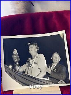 Antique vintage Dr Eleanor Roosevelt 1940 press photograph by wide word photo