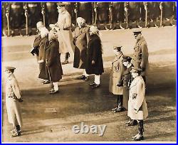 Armistice Day (1930/31) Oversize Collection (18 vintage photographs)