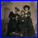 Bored-Unimpressed-Hat-Family-Tintype-c1870-Women-Girls-Man-1-6-Plate-Photo-A1254-01-kg