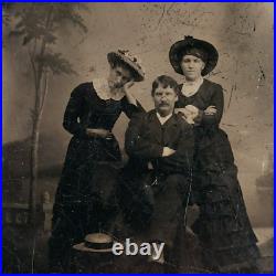Bored Unimpressed Hat Family Tintype c1870 Women Girls Man 1/6 Plate Photo A1254