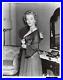 Hollywood-Marilyn-Monroe-Actress-Exquisite-1952-Vintage-Original-Photo-01-dkb