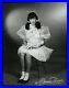NOS-Large-Format-Bettie-Page-Oddity-Pin-Up-Photograph-Signed-by-Bunny-Yeager-01-eyqb
