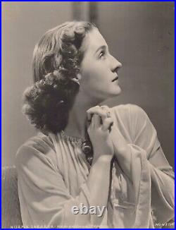 Norma Shearer (1940s)? Hollywood beauty Stunning Portrait Vintage Photo K 152