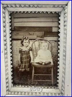 VINTAGE ANTIQUE TRAMP ART DOUBLE WHITE PICTURE FRAME with CHILDREN PHOTO SMALL