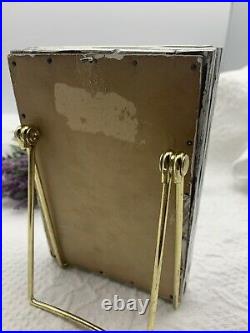 VINTAGE ANTIQUE TRAMP ART DOUBLE WHITE PICTURE FRAME with CHILDREN PHOTO SMALL