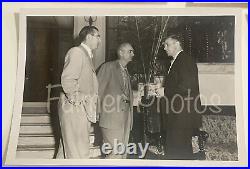 VTG 1950s Philadelphia Phillies BASEBALL Train Arrival B&W PRESS PHOTOS w COA