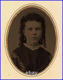 Vintage Antique Tintype Photo Beautiful Lovely Young Lady Teen Girl with Blue Eyes