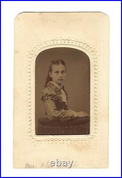Vintage Antique Tintype Photo Beautiful Pretty Young Lady Teen Girl w Nice Smile