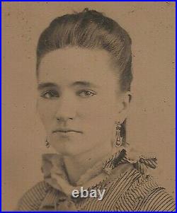 Vintage Antique Tintype Photo Beautiful Young Lady Teen Girl with Gorgeous Eyes