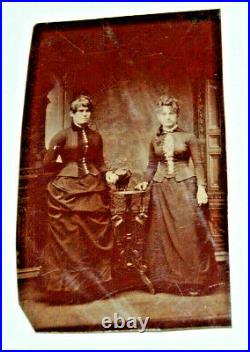 Vintage Antique Tintype Photo Pretty Cute Victorian Lady Women Fashion Ladies