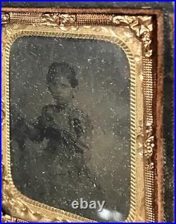 Vintage Antique1800'Gold Plate Daguerreotype Photograph Portrait Child Half Case